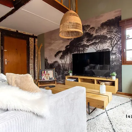The Nest, Parking, Centre, Vue Sur La Cathedrale Apartment *