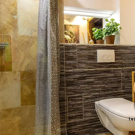 The Nest, Parking, Centre, Vue Sur La Cathedrale *