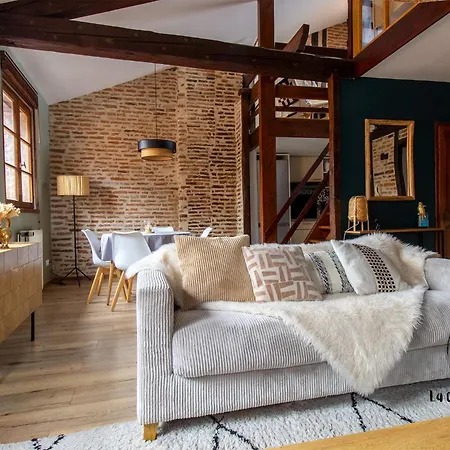 The Nest, Parking, Centre, Vue Sur La Cathedrale